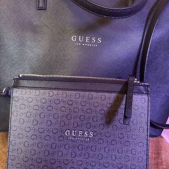 GUESS Los Angeles EUC Large Tote with removable Wristlet/Clutch - Picture 2 of 10